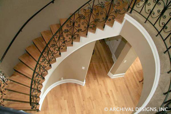 Vienna House Plan - Staircase