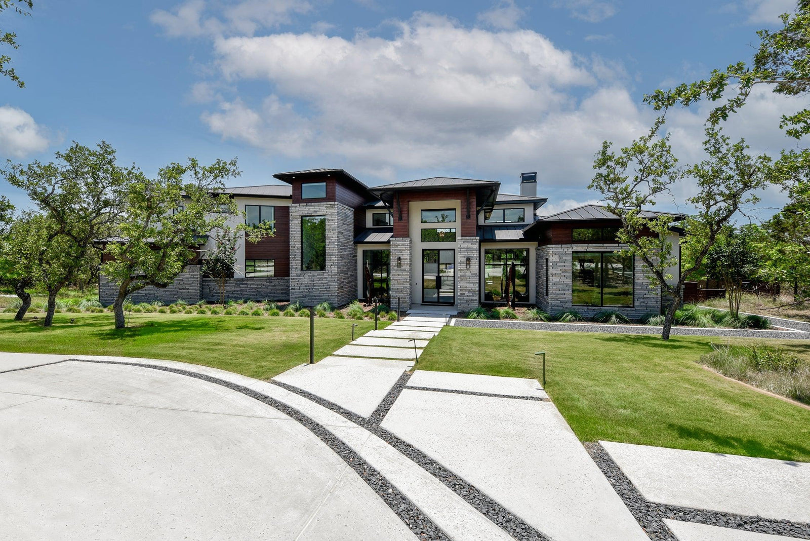Five Bedroom Modern House Plans