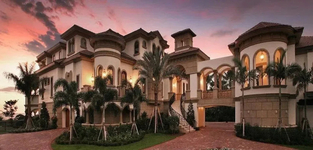 6 Bedroom Luxury House Plans