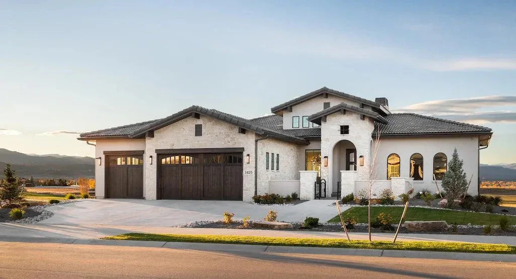 2 Bedroom Luxury House Plans