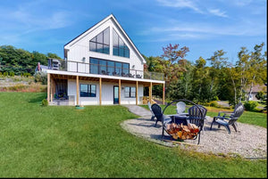 Charming Family Home with Walkout Basement (1,770 sq ft)