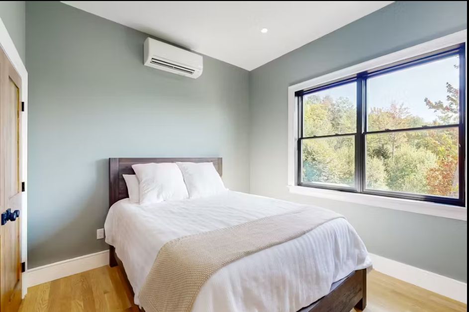 Charming Family Home with Walkout Basement (1,770 sq ft)