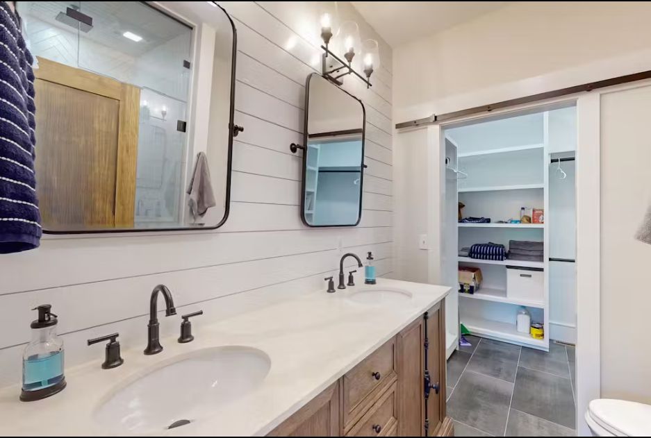 Charming Family Home with Walkout Basement (1,770 sq ft)