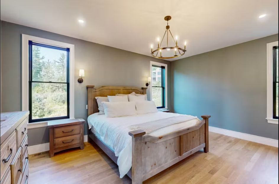 Charming Family Home with Walkout Basement (1,770 sq ft)