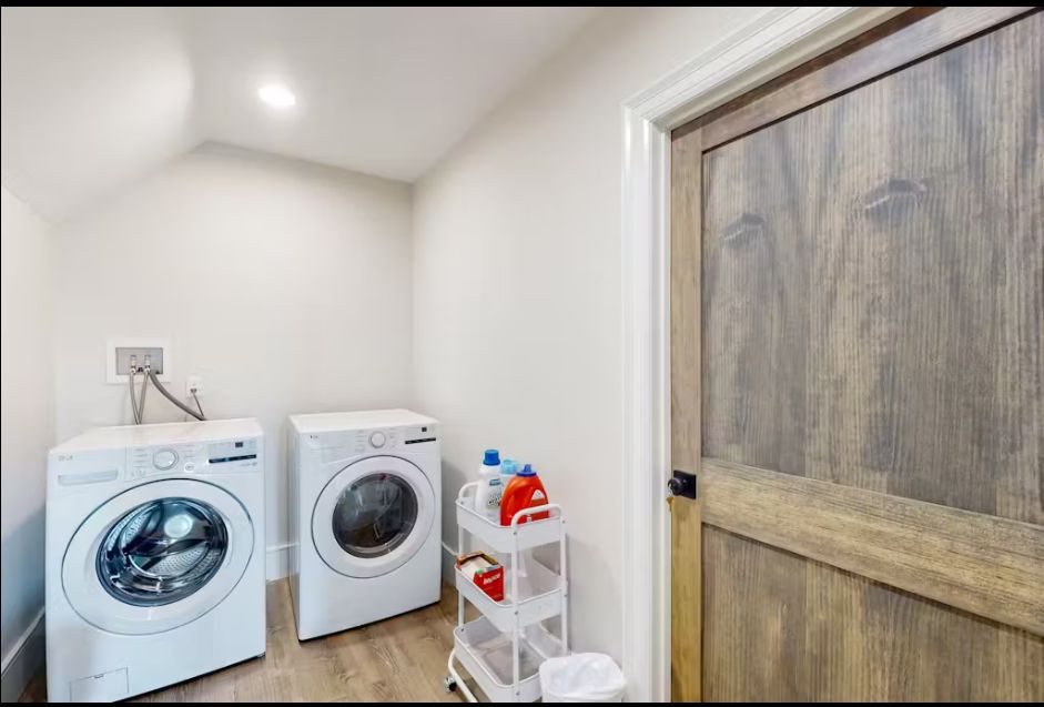 Charming Family Home with Walkout Basement (1,770 sq ft)