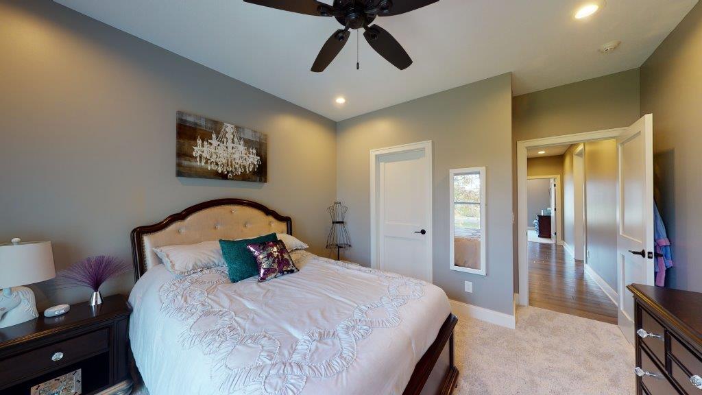 Stylish Craftsman Home with 3 Bedrooms and Basement Foundation