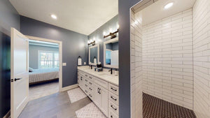 Stylish Craftsman Home with 3 Bedrooms and Basement Foundation