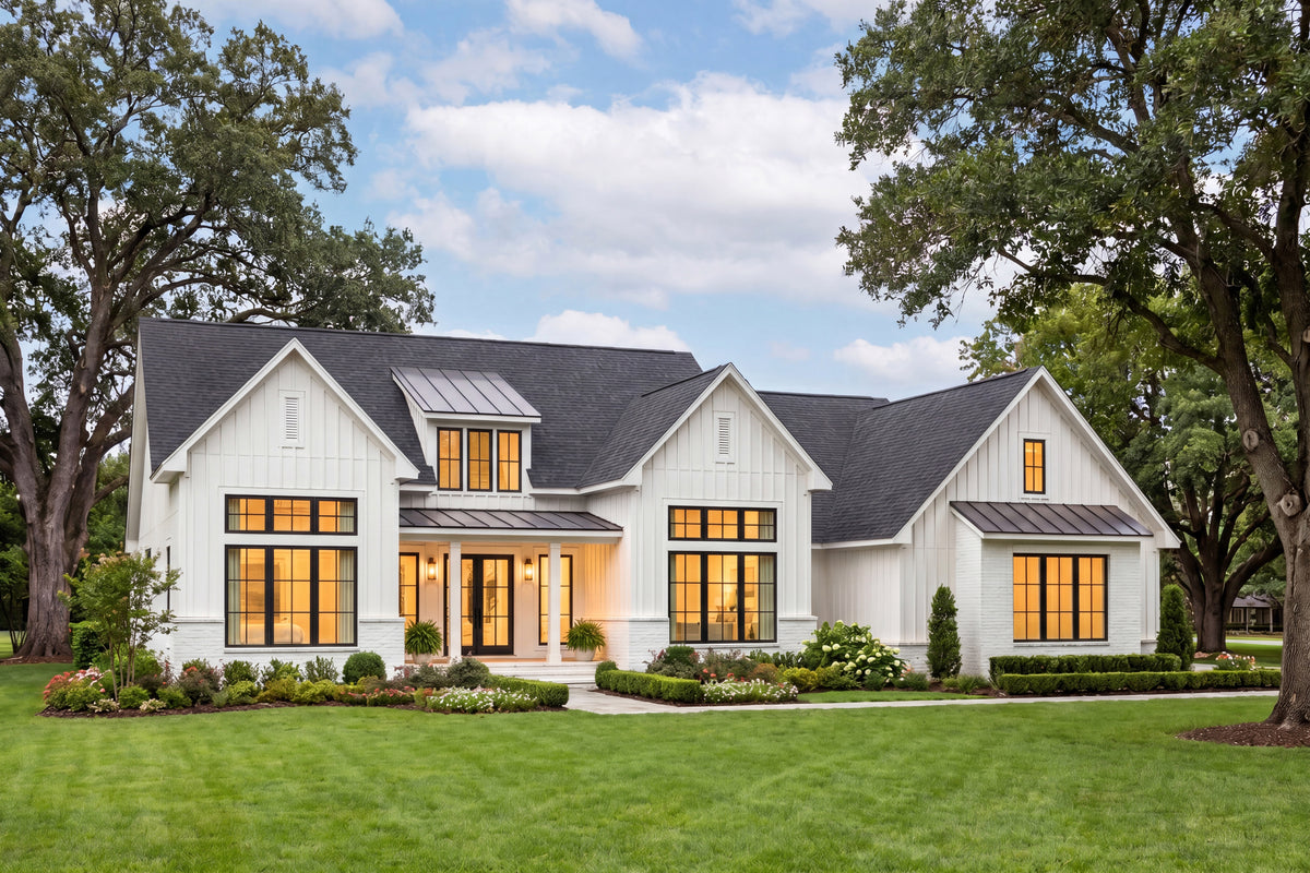 H8379-A Transitional House, 3 Bedrooms, 3.5 Bathrooms | Hawkridge House Plan Exterior-5