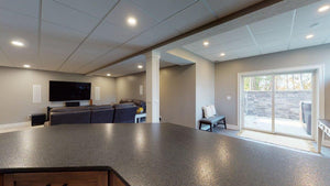 Stylish Craftsman Home with 3 Bedrooms and Basement Foundation