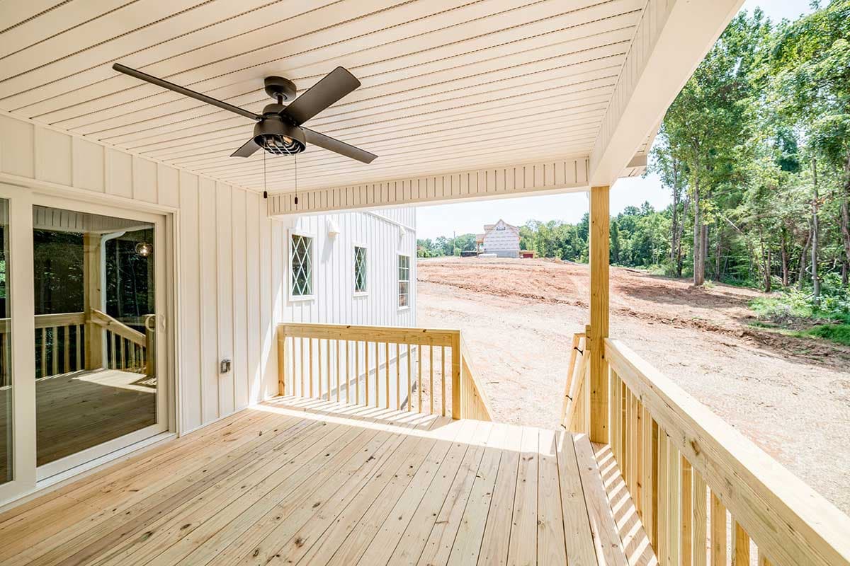 1,555 Sq Ft 3-Bedroom House Plan with Basement & Master Suite