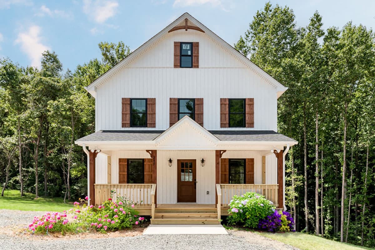 1,555 Sq Ft 3-Bedroom House Plan with Basement & Master Suite