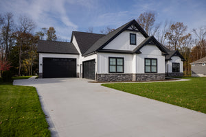 Stylish Craftsman Home with 3 Bedrooms and Basement Foundation