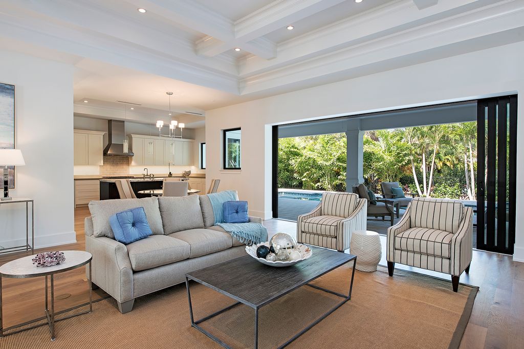 Elegant 4-Bedroom Home with Elevator, Wine Cellar, and Outdoor Kitchen