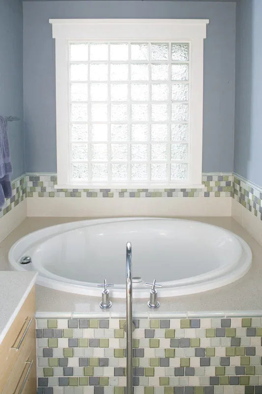 I7637-A Modern Farmhouse Master Bath, 4 Bedrooms, 2.5 Bathrooms | The Hudson Garden House Plan 