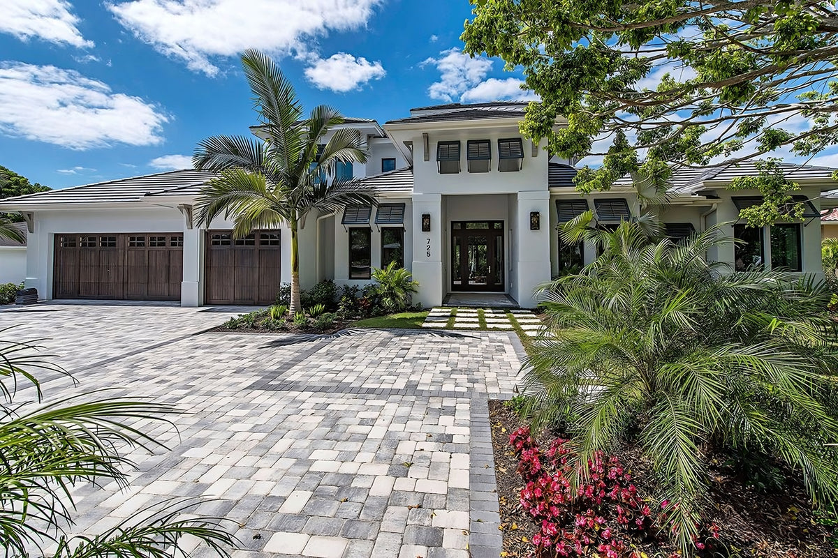 Elegant 4-Bedroom Home with Elevator, Wine Cellar, and Outdoor Kitchen