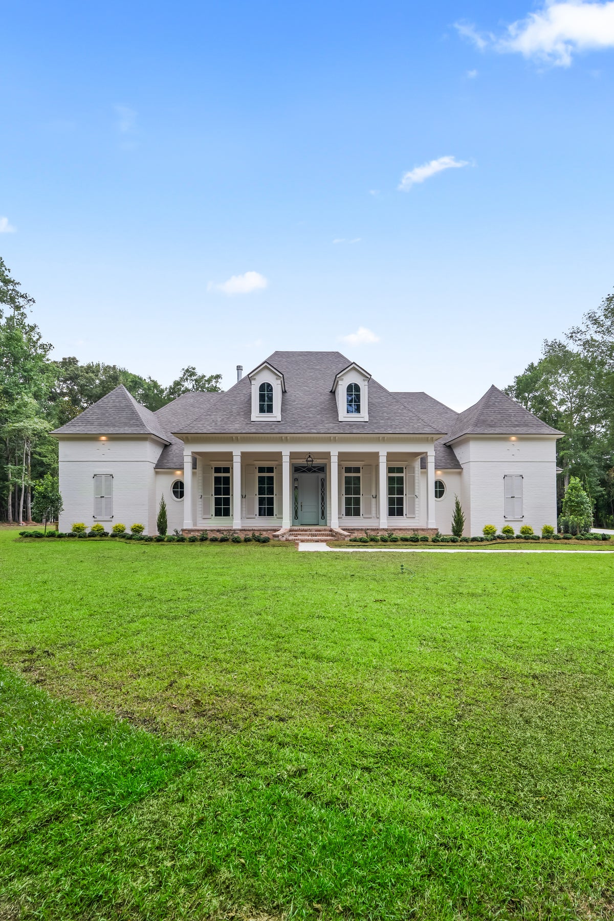 C653-A Acadian House, 4 Bed, 3.5 Bath | Royal Oaks House Plan Exterior