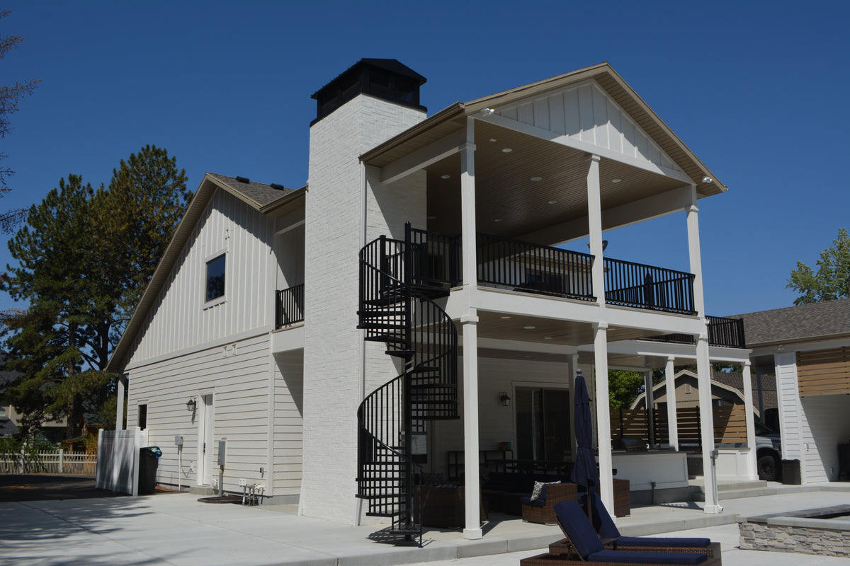 AO7992-A Carriage House, 1 Bedroom, 2.5 Bathrooms | Cummings Exterior-12