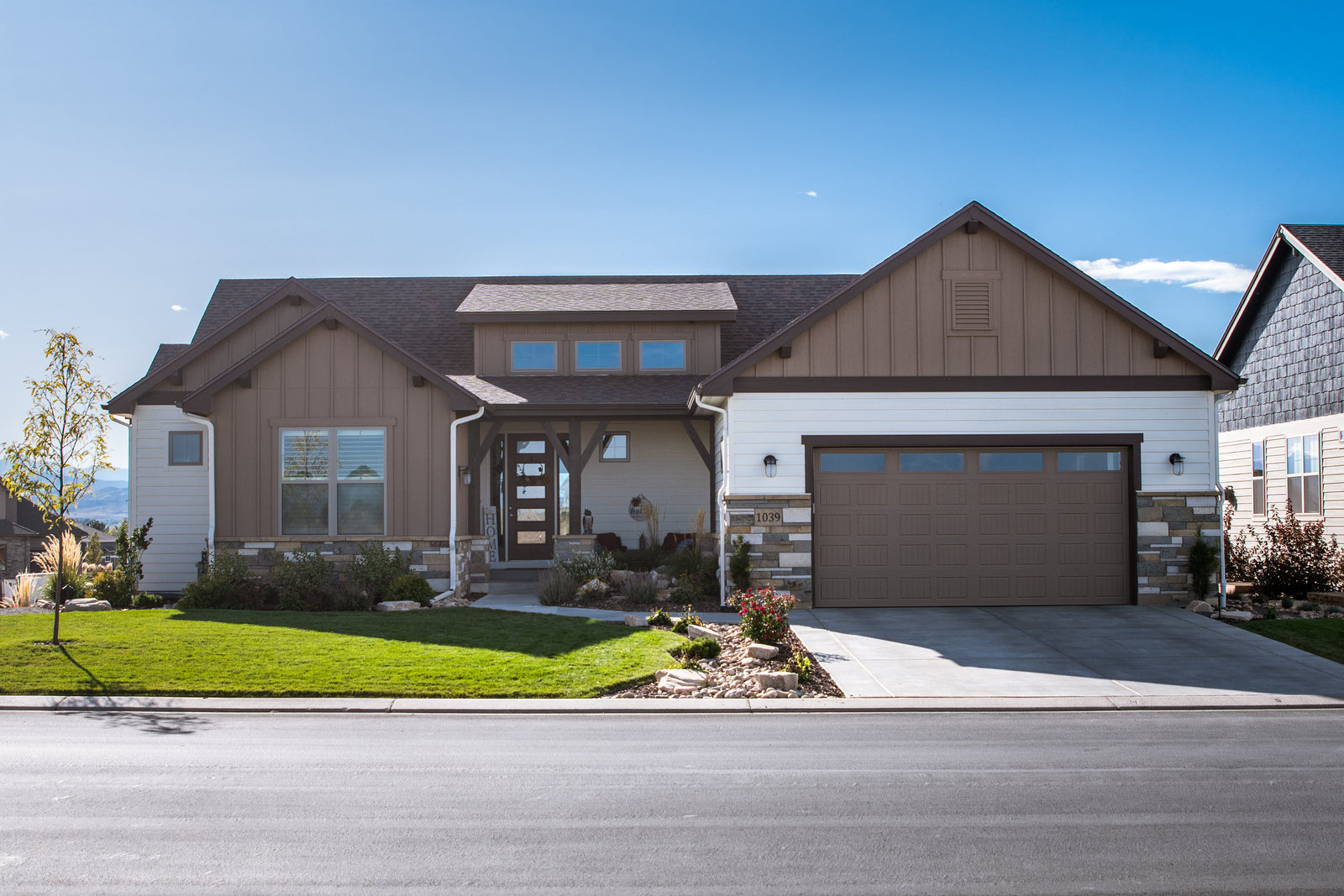 I7967-A Craftsman Mountain House, 3 Bedrooms, 2.5 Bathrooms | The Lancaster 3660 Exterior