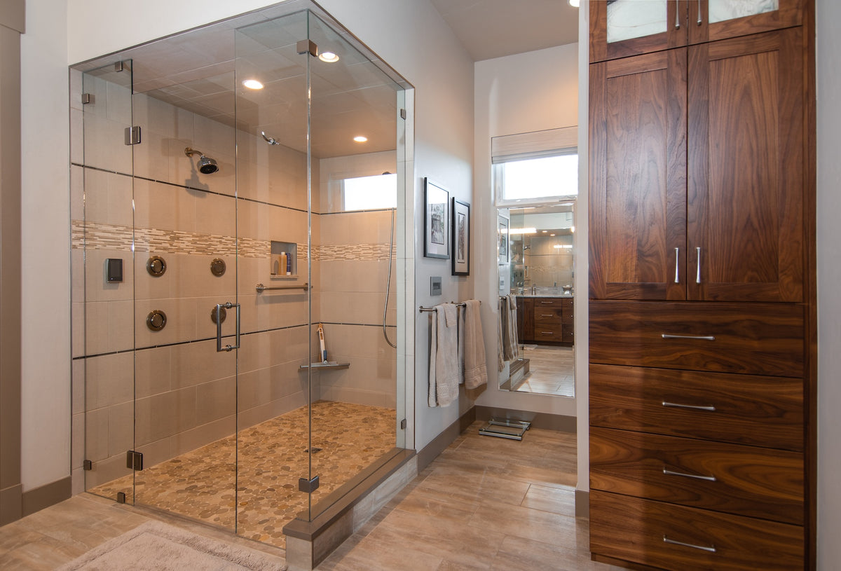 I7392-A The Mayer House Bathroom