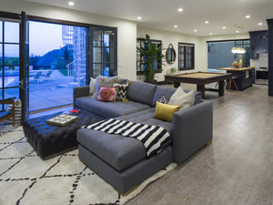 Luxurious 6 Bedroom Home with Spacious Living Areas