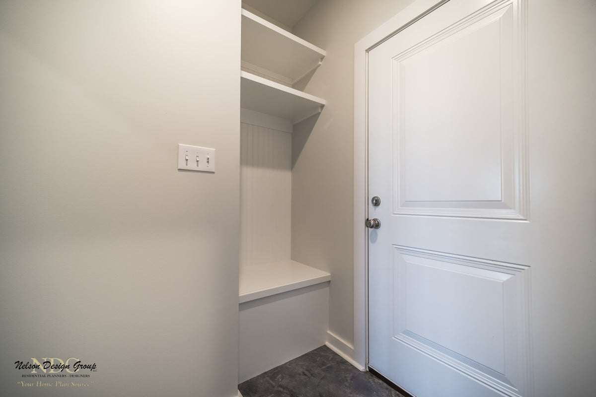 Charming 1,649 sq ft Ranch with Flex Room and Fireplace