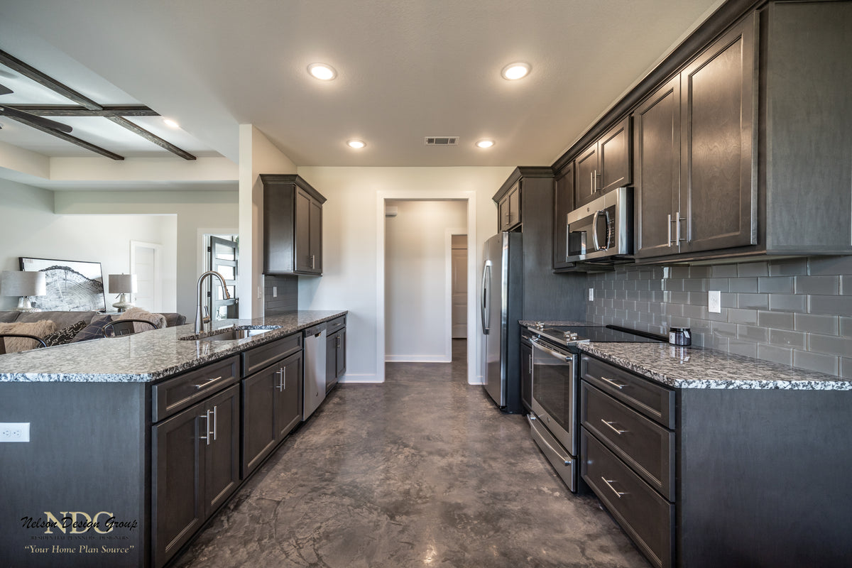 Charming 1,649 sq ft Ranch with Flex Room and Fireplace