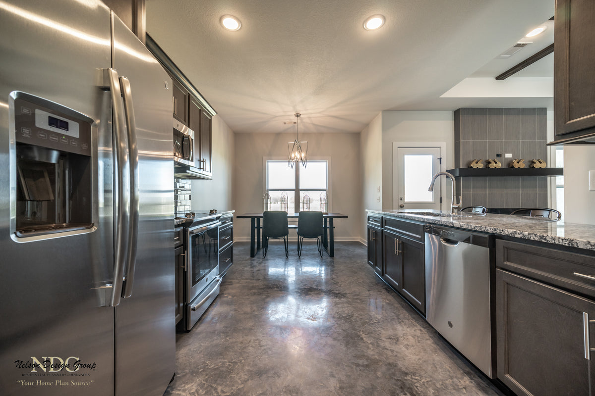 Charming 1,649 sq ft Ranch with Flex Room and Fireplace