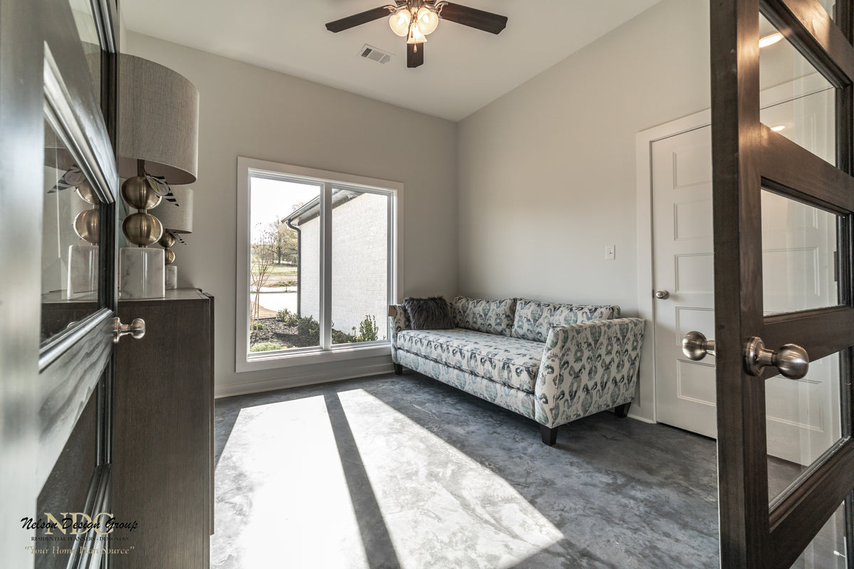 Charming 1,649 sq ft Ranch with Flex Room and Fireplace