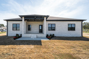 Charming 1,649 sq ft Ranch with Flex Room and Fireplace