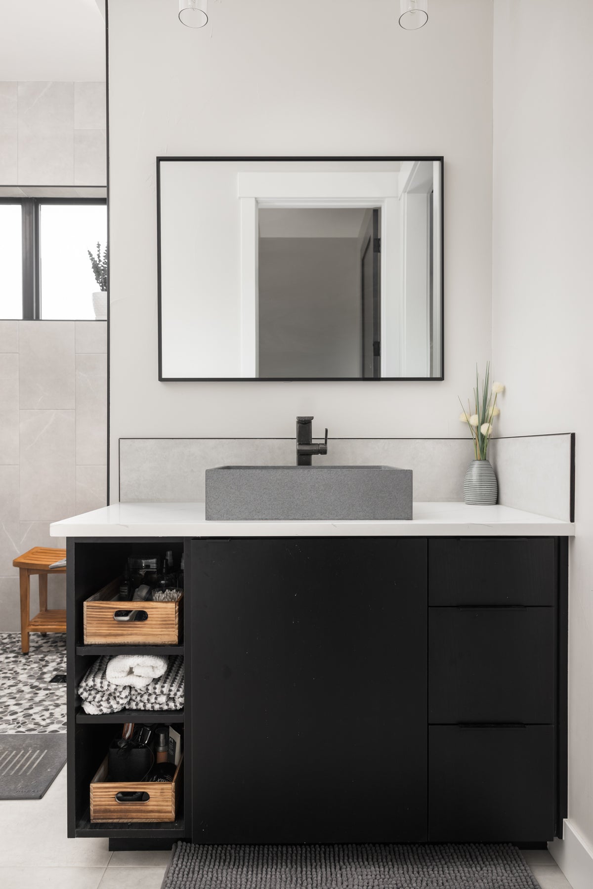 I7969-A Contemporary Mountain House Master Bathroom Vanity, 3 Bedrooms, 2.5 Bathrooms | The Pelton Creek 3560 