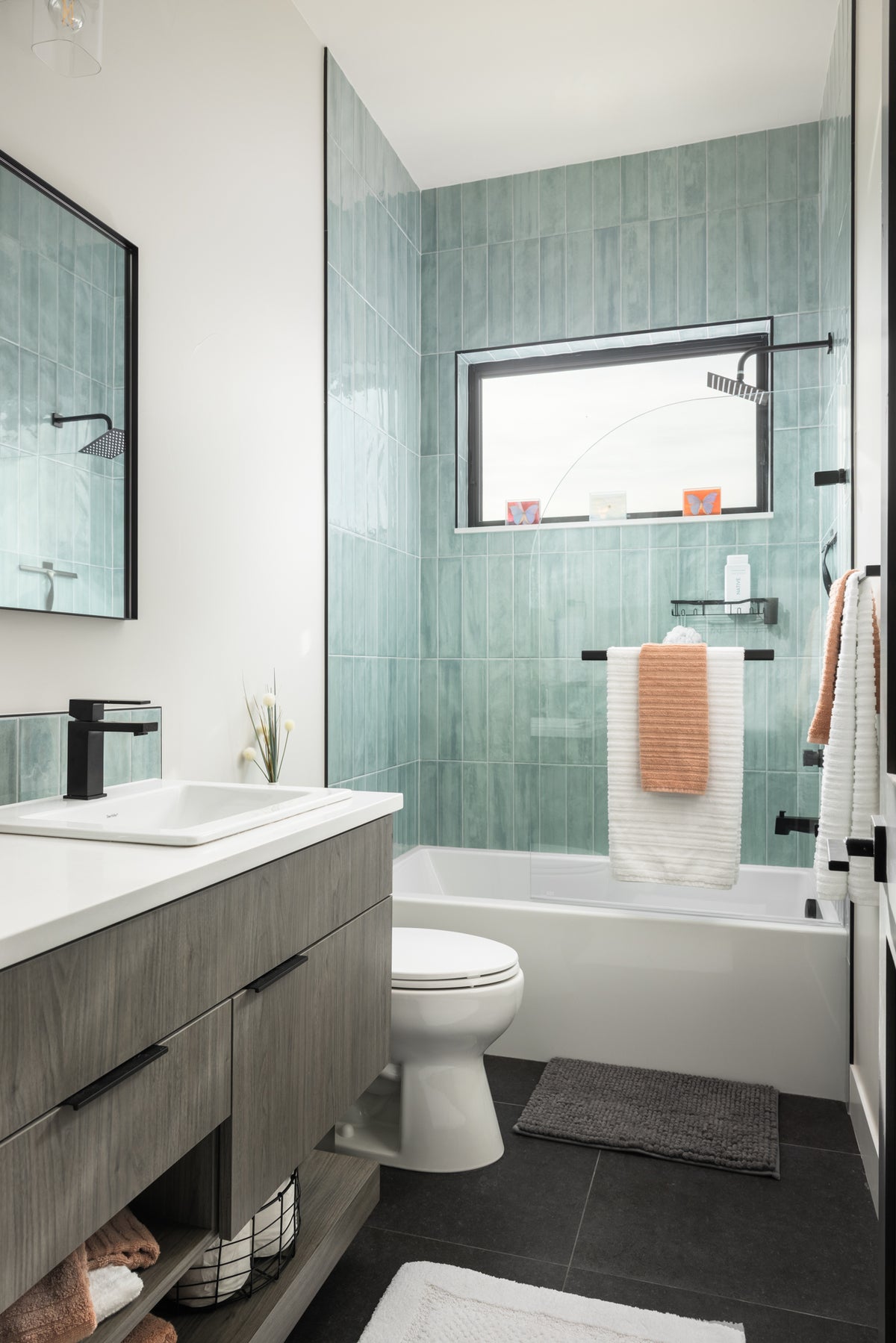I7969-A Contemporary Mountain House Master Bathroom, 3 Bedrooms, 2.5 Bathrooms | The Pelton Creek 3560 