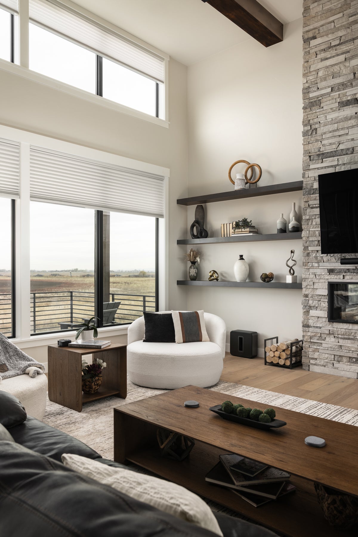 I7969-A Contemporary Mountain House Great Room, 3 Bedrooms, 2.5 Bathrooms | The Pelton Creek 3560 