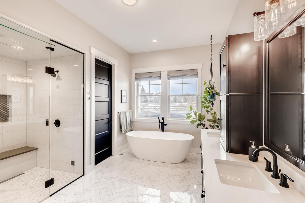 I7384-A The Angel Rock House Master Bath