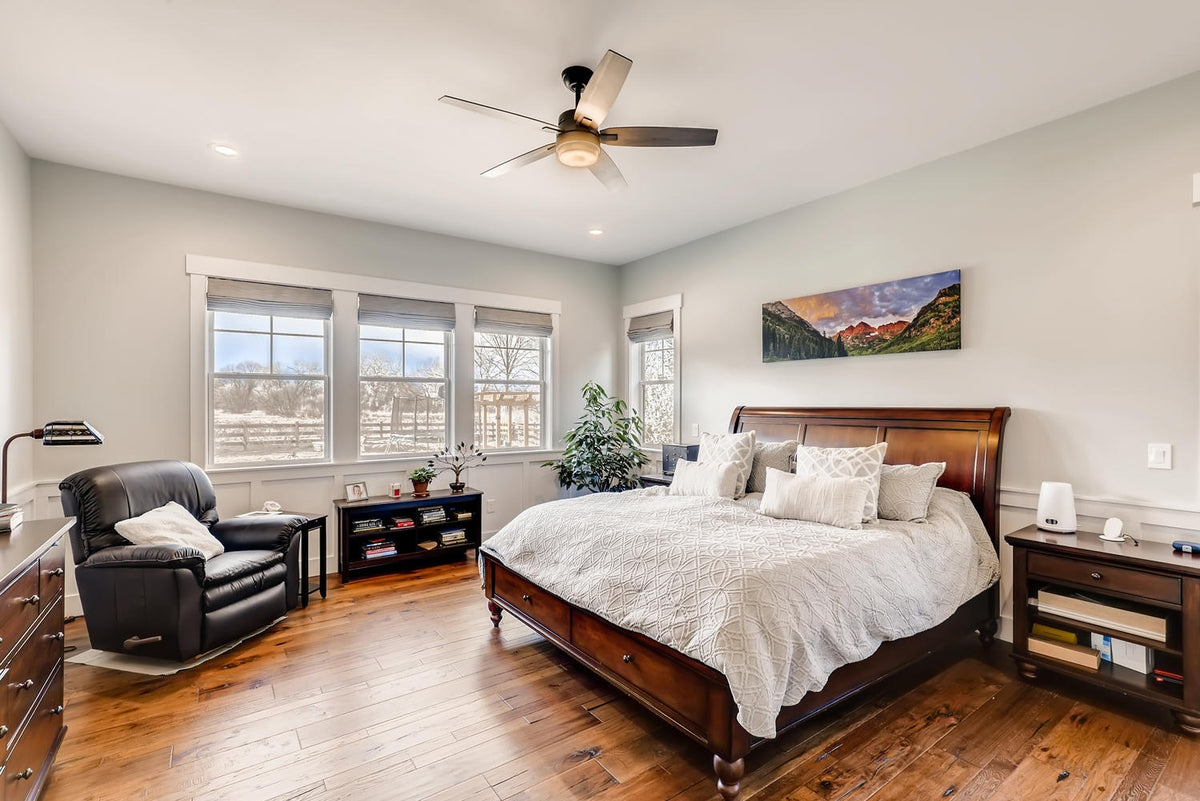 I7384-A The Angel Rock House Master Bedroom