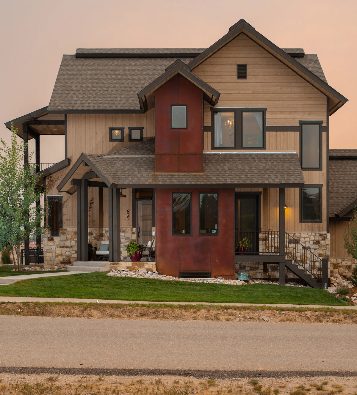 I7638-A Modern Chalet-Style House, 3 Bedrooms, 2.5 Bathrooms | The Grizzly Creek House Plan Exterior-3
