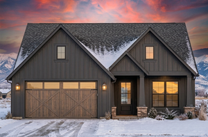 R8039-A Modern Farmhouse, 3 Bedrooms, 2 Bathrooms | SM167A Exterior-3