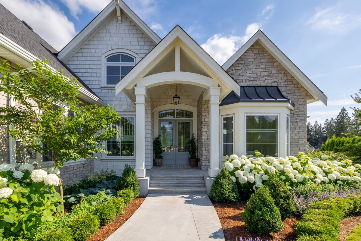 3,618 sq ft Craftsman Home with In-Law Suite &amp; Bonus Room