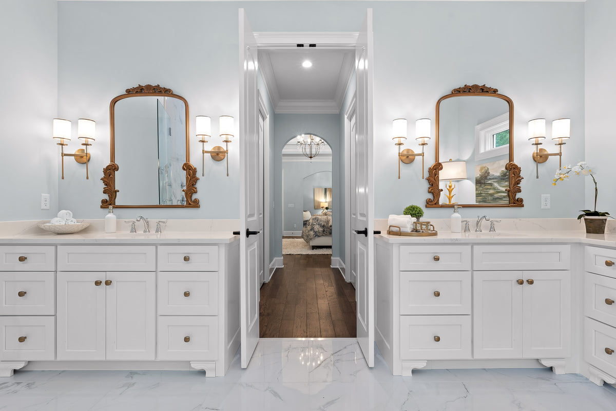 Luxury 4-Bedroom House Plan with Bonus Room and Sunroom