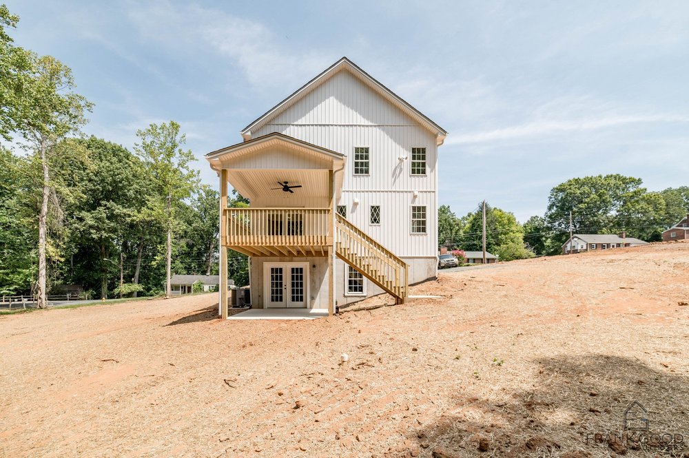 1,555 Sq Ft 3-Bedroom House Plan with Basement & Master Suite