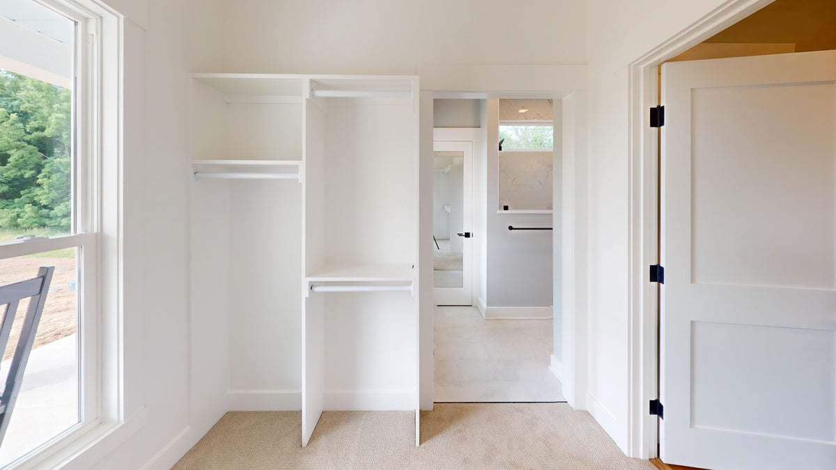 AJ7700-A Modern Farmhouse Walk-in Closet, 3 Bedrooms, 2.5 Bathrooms | Plan 1044  