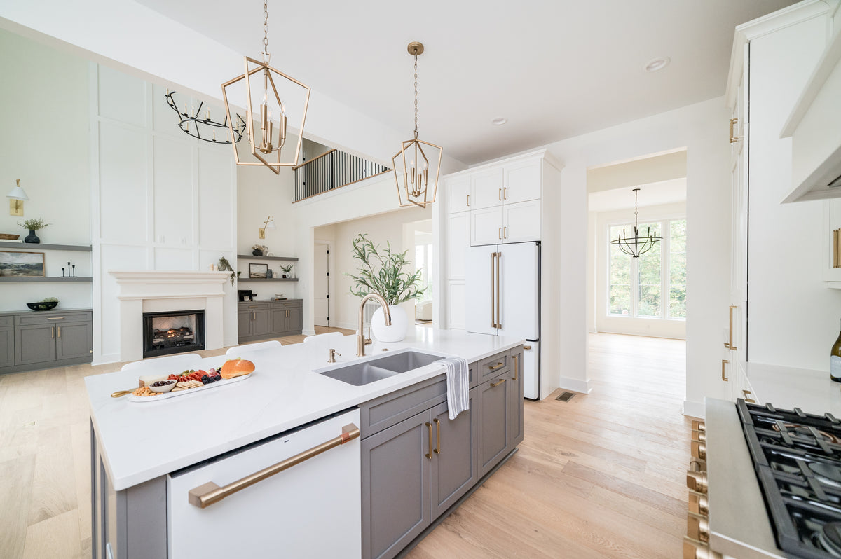 Elegant 5-Bedroom Home with Basement and Grand Living Spaces