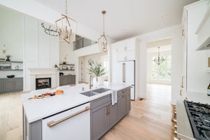 Elegant 5-Bedroom Home with Basement and Grand Living Spaces