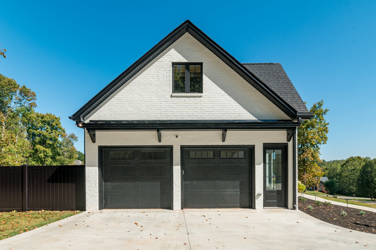 Elegant 5-Bedroom Home with Basement and Grand Living Spaces