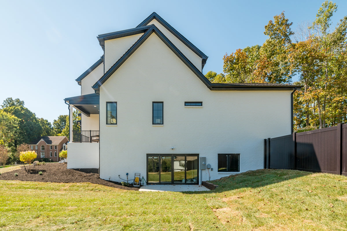 Elegant 5-Bedroom Home with Basement and Grand Living Spaces