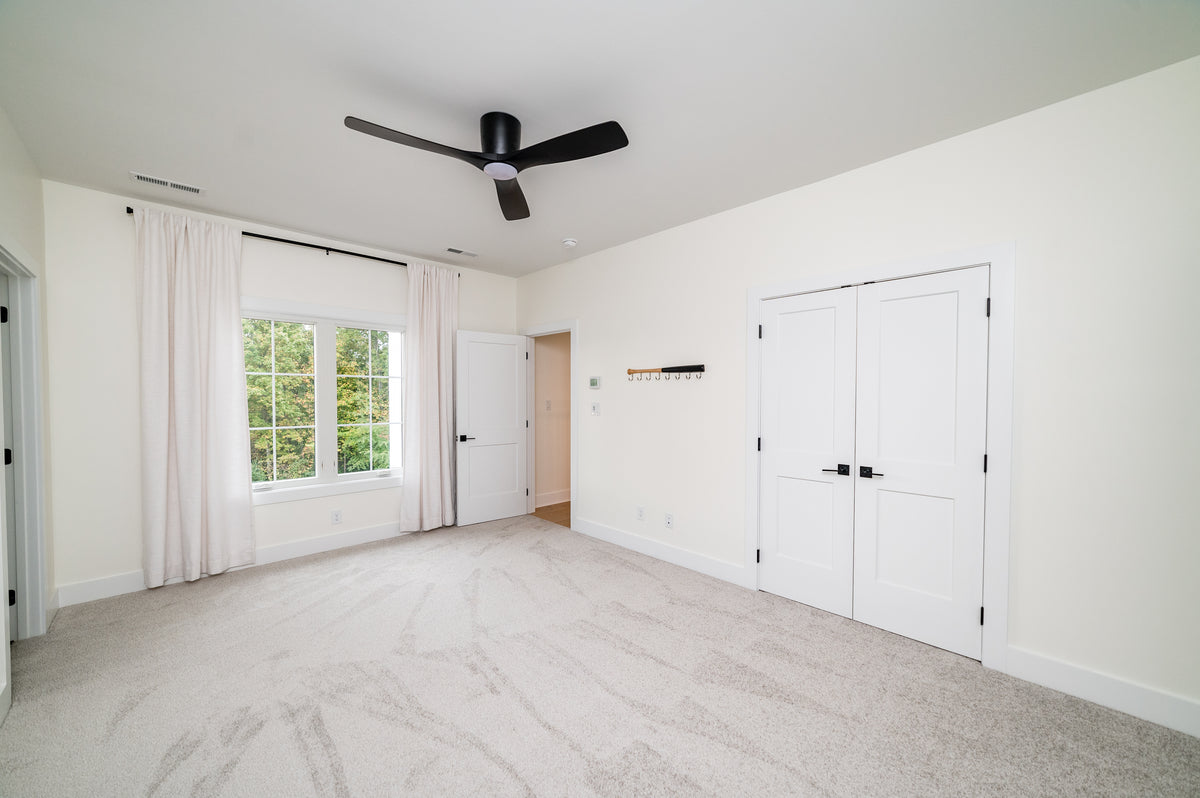 Elegant 5-Bedroom Home with Basement and Grand Living Spaces