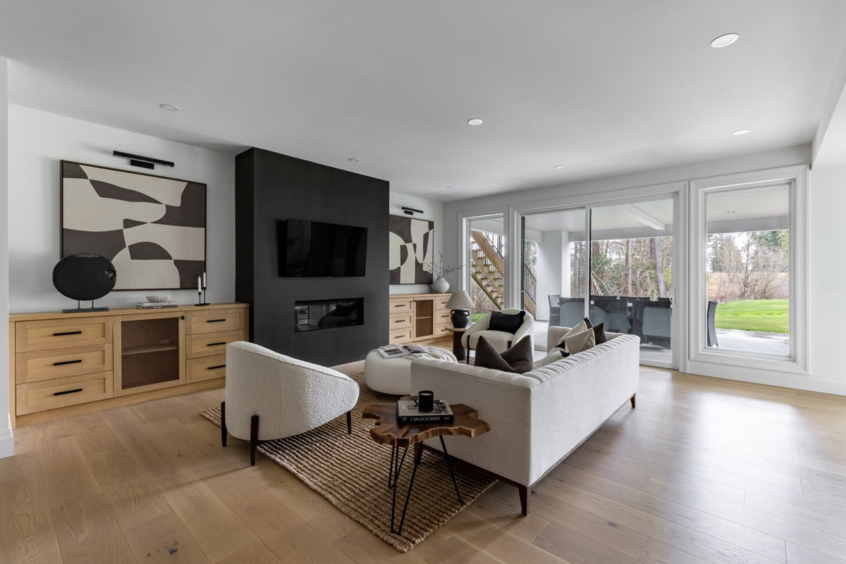 Elegant European-Style Home with Spacious Living and Versatile Features