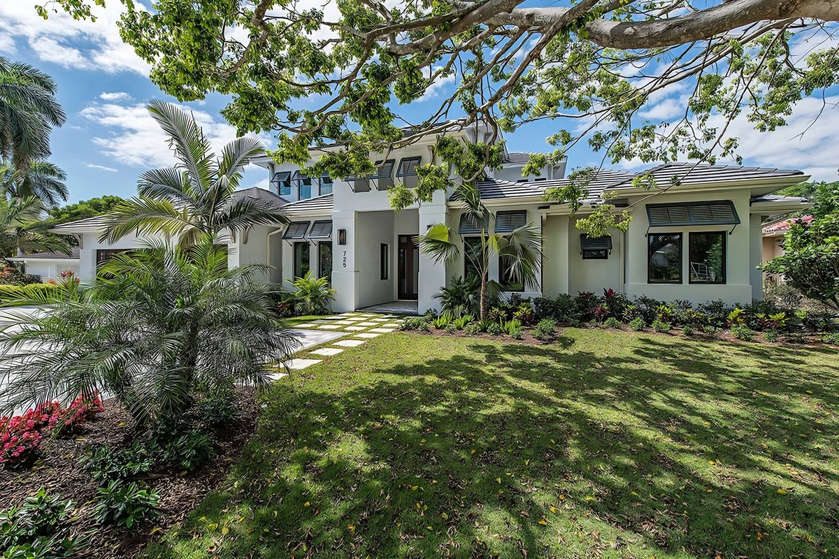 Elegant 4-Bedroom Home with Elevator, Wine Cellar, and Outdoor Kitchen