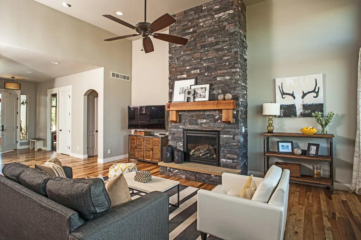 I7636-A Ranch House Great Room, 3 Bedrooms, 2.5 Bathrooms | The Tawny Thrush House Plan