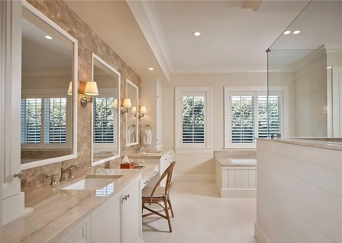 Single-Story Luxury Home with Outdoor Kitchen, Great Room, and Vaulted Ceilings