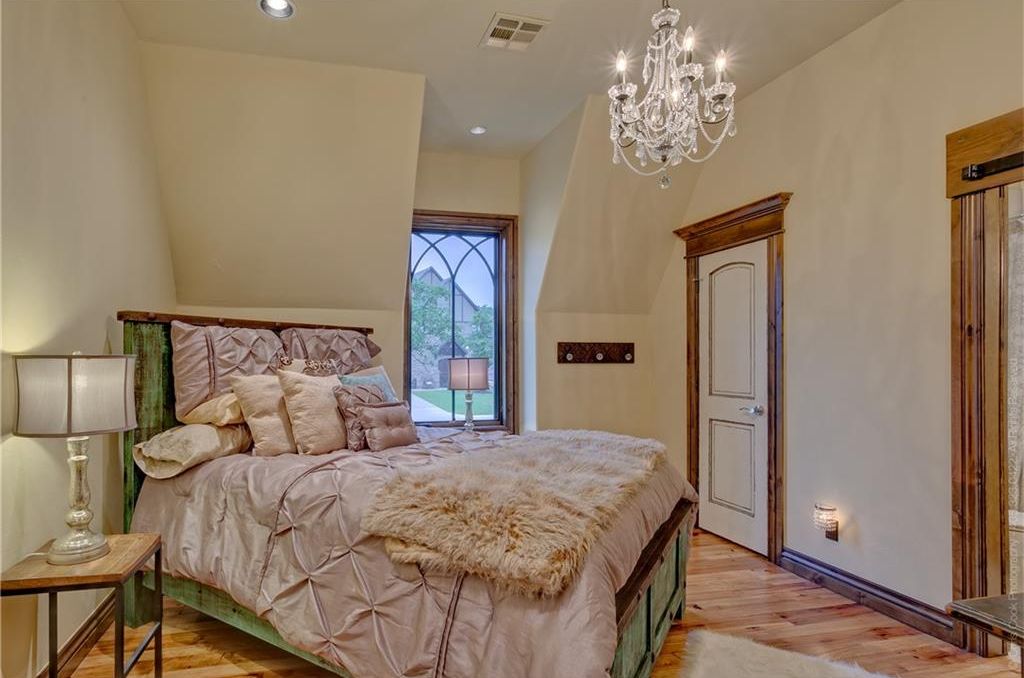 Abby Glen Castle House Plan  - Bedroom 3